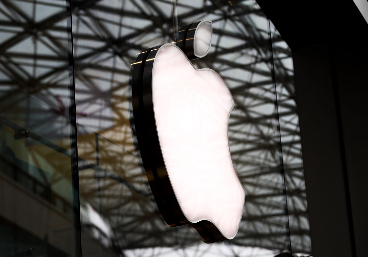 Apple Boots a Half-Million Developers From Official App Store